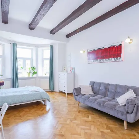 Cozy & Spacious Family Near Train Station * Bratislava